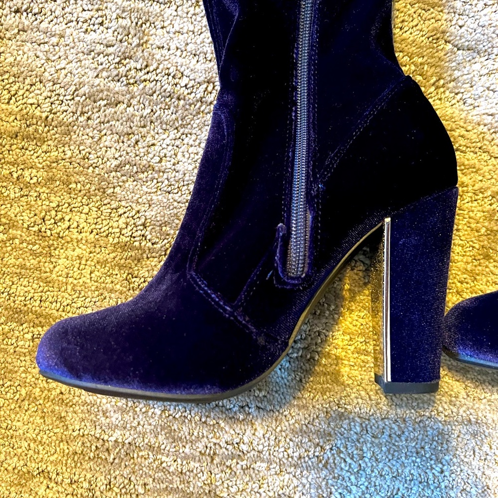 Knee high Material Girl boots size 5.5